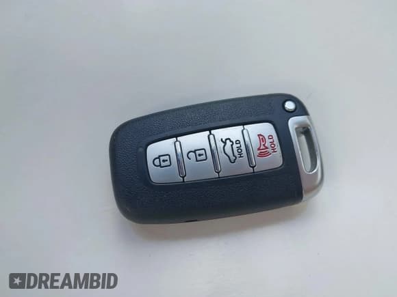 ✅ 2013 Hyundai Azera • VIN: KMHFH4JGXDA329113 • Lot: 42291091. Listed on IAAI with 152,147 mi. Free auction sales archive from the USA and detailed vehicle history report at DreamBid. Image 11.