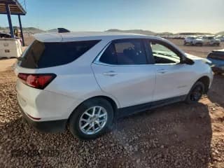 ✅ 2022 Chevrolet Equinox LT • VIN: 3GNAXUEV8NL285401 • Lot: 82714095. Wystawiony na Copart z przebiegiem 30 898 mil. Bezpłatny archiwum sprzedaży aukcyjnych z USA i szczegółowy raport historii pojazdu na DreamBid. Zdjęcie 3.