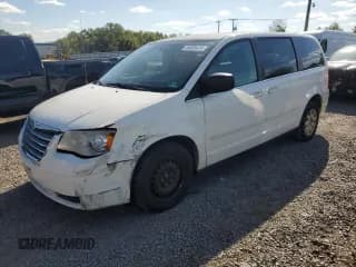✅ 2010 Chrysler Town & Country LX • VIN: 2A4RR4DE1AR241240 • Lot: 84905415. Wystawiony na Copart z przebiegiem 190 174 mil. Bezpłatny archiwum sprzedaży aukcyjnych z USA i szczegółowy raport historii pojazdu na DreamBid. Zdjęcie 1.