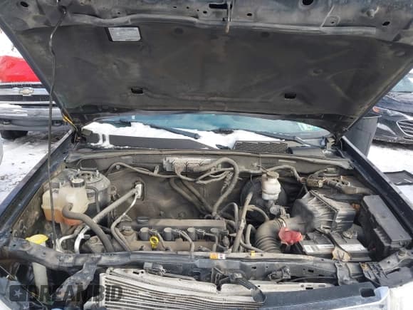 ✅ 2012 Ford Escape XLT • VIN: 1FMCU9D77CKB20976 • Lot: 41290002. Wystawiony na IAAI z przebiegiem 171 434 mil. Bezpłatny archiwum sprzedaży aukcyjnych z USA i szczegółowy raport historii pojazdu na DreamBid. Zdjęcie 10.