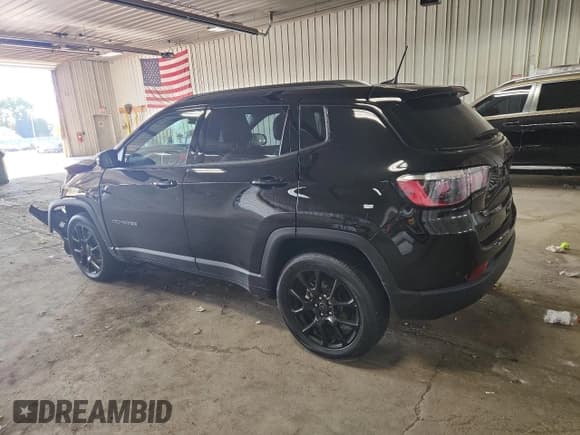 ✅ 2025 Jeep Compass Latitude • VIN: 3C4NJDBN4ST530884 • Lot: 90798975. Listed on Copart with 6,515 mi. Free auction sales archive from the USA and detailed vehicle history report at DreamBid. Image 2.