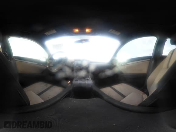 ✅ 2018 Honda Civic EX • VIN: SHHFK7H51JU231097 • Lot: 43729387. Wystawiony na IAAI z przebiegiem 137 692 mil. Bezpłatny archiwum sprzedaży aukcyjnych z USA i szczegółowy raport historii pojazdu na DreamBid. Zdjęcie 18.