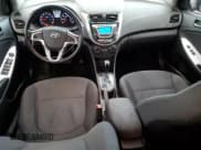 ✅ 2014 Hyundai Accent SE • VIN: KMHCU5AE3EU170423 • Лот: 76746704. Опубликован ранее на Copart с пробегом 104 112 миль. Бесплатный доступ к архиву аукционных продаж из США и подробный отчёт об истории автомобиля на DreamBid. Изображение 8.