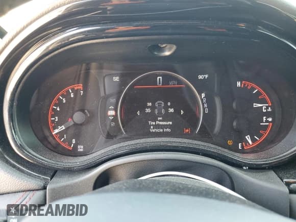 ✅ 2023 Dodge Durango GT • VIN: 1C4RDHDGXPC624950 • Lot: 52185795. Wystawiony na Copart z przebiegiem 37 265 mil. Bezpłatny archiwum sprzedaży aukcyjnych z USA i szczegółowy raport historii pojazdu na DreamBid. Zdjęcie 9.