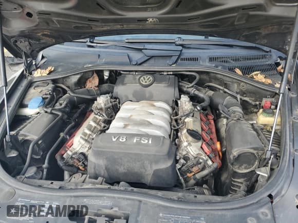 ✅ 2008 Volkswagen Touareg • VIN: WVGMB77L48D039842 • Lot: 58301195. Listed on Copart with 126,165 mi. Free auction sales archive from the USA and detailed vehicle history report at DreamBid. Image 12.