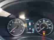 2018 Mitsubishi Outlander ES z VIN JA4AZ3A3XJZ039982, wystawiony jako IAAI lot #43414709 z przebiegiem 115 768 mil mil oraz . Historia ofert i sprzedaży dostępna na DreamBid. Obrazek 7.