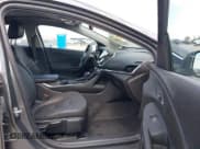 ✅ 2017 Chevrolet Volt Premier • VIN: 1G1RD6S56HU210431 • Lot: 43280560. Wystawiony na IAAI z przebiegiem 42 878 mil. Bezpłatny archiwum sprzedaży aukcyjnych z USA i szczegółowy raport historii pojazdu na DreamBid. Zdjęcie 5.