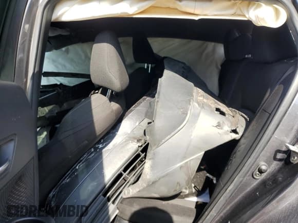 ✅ 2019 Toyota C-HR XLE • VIN: JTNKHMBX0K1041868 • Лот: 68852545. Опубликован ранее на Copart с пробегом 137 593 миль. Бесплатный доступ к архиву аукционных продаж из США и подробный отчёт об истории автомобиля на DreamBid. Изображение 11.