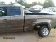 2015 Chevrolet Colorado 2WD WT с VIN 1GCHSAEA7F1274433, выставлен на аукционе IAAI как лот 43479462 с пробегом 92 554 миль миль и . История ставок и продаж доступна на DreamBid. Изображение 19.
