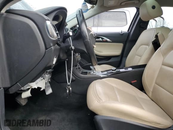 ✅ 2018 Infiniti QX30 Luxury • VIN: SJKCH5CR1JA053361 • Lot: 82657424. Listed on Copart with 86,356 mi. Free auction sales archive from the USA and detailed vehicle history report at DreamBid. Image 7.