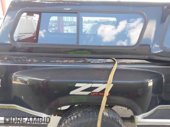 1993 Chevrolet Silverado 1500 с VIN 2GCEK19K7P1138868, выставлен на аукционе IAAI как лот 43229444 с пробегом 123 885 миль миль и . История ставок и продаж доступна на DreamBid. Изображение 15.