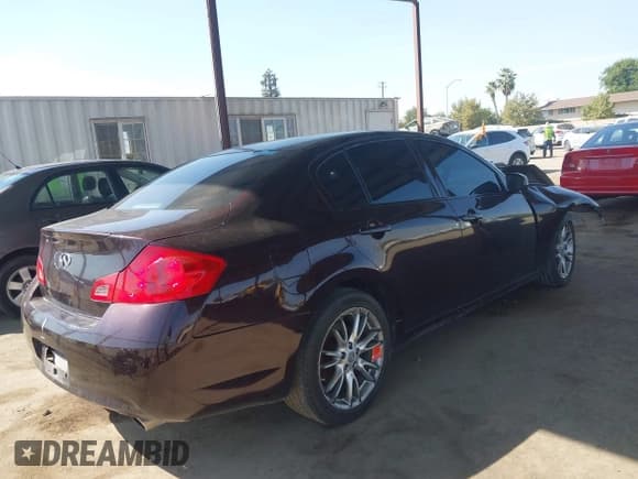 ✅ 2007 Infiniti G35 Journey • VIN: JNKBV61E67M705118 • Lot: 43226065. Wystawiony na IAAI z przebiegiem 178 225 mil. Bezpłatny archiwum sprzedaży aukcyjnych z USA i szczegółowy raport historii pojazdu na DreamBid. Zdjęcie 4.