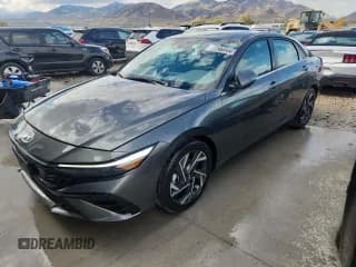 ✅ 2025 Hyundai Elantra SEL Convenience • VIN: KMHLS4DG3SU972172 • Lot: 86272225. Listed on Copart with 8,642 mi. Free auction sales archive from the USA and detailed vehicle history report at DreamBid. Image 1.