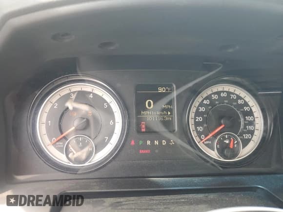 ✅ 2018 Ram 1500 Tradesman • VIN: 3C6JR7AG8JG167886 • Lot: 65372664. Listed on Copart with 101,116 mi. Free auction sales archive from the USA and detailed vehicle history report at DreamBid. Image 9.