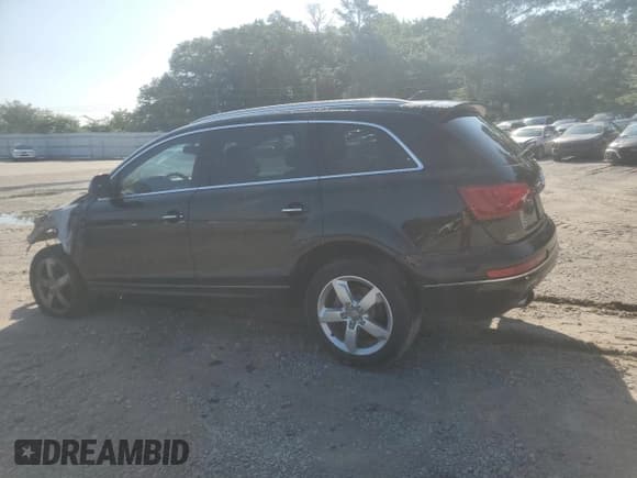 ✅ 2015 Audi Q7 Premium • VIN: WA1CGAFE4FD009118 • Лот: 60714135. Опубликован ранее на Copart с пробегом Не указан. Бесплатный доступ к архиву аукционных продаж из США и подробный отчёт об истории автомобиля на DreamBid. Изображение 2.