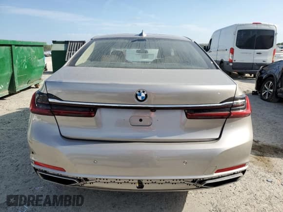 ✅ 2022 BMW 7 Series 750i xDrive • VIN: WBA7U2C08NCK23657 • Lot: 54202285. Listed on Copart with 26,532 mi. Free auction sales archive from the USA and detailed vehicle history report at DreamBid. Image 6.