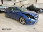 ✅ 2021 Kia Forte EX • VIN: 3KPF54AD1ME411022 • Lot: 81472675. Wystawiony na Copart z przebiegiem 19 106 mil. Bezpłatny archiwum sprzedaży aukcyjnych z USA i szczegółowy raport historii pojazdu na DreamBid. Zdjęcie 4.