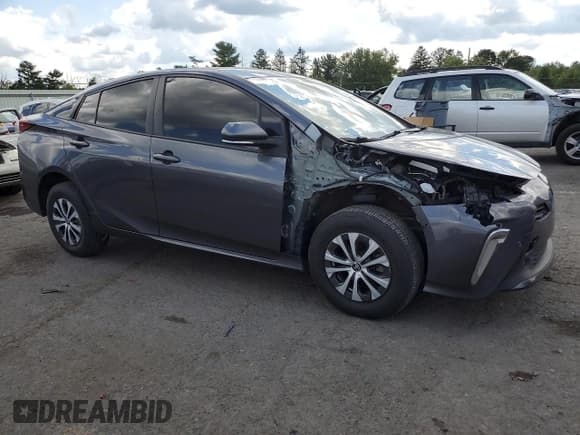 ✅ 2021 Toyota Prius LE • VIN: JTDL9MFU1M3022680 • Lot: 71234755. Wystawiony na Copart z przebiegiem 146 138 mil. Bezpłatny archiwum sprzedaży aukcyjnych z USA i szczegółowy raport historii pojazdu na DreamBid. Zdjęcie 4.