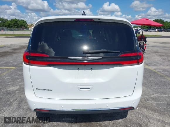 ✅ 2023 Chrysler Pacifica Touring L • VIN: 2C4RC1BG8PR566745 • Lot: 42579405. Listed on IAAI with 46,228 mi. Free auction sales archive from the USA and detailed vehicle history report at DreamBid. Image 16.