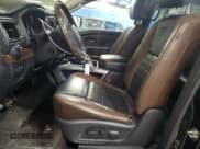 ✅ 2017 Nissan Titan SV • VIN: 1N6AA1E57HN516248 • Lot: 87057595. Wystawiony na Copart z przebiegiem 175 844 mil. Bezpłatny archiwum sprzedaży aukcyjnych z USA i szczegółowy raport historii pojazdu na DreamBid. Zdjęcie 7.