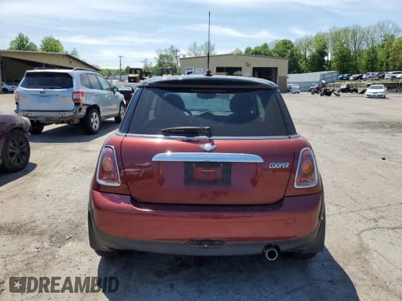2007 MINI Hardtop with VIN WMWMF33507TT57421, listed as a Copart auction lot 56235885 with 83,085 mi miles and Clean title. Bid and sale history available at DreamBid. Image 6.