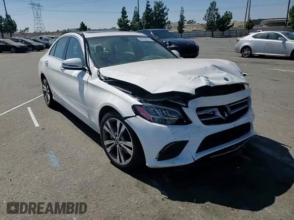 ✅ 2021 Mercedes-Benz C 300 • VIN: W1KWF8DB3MR620058 • Лот: 80759275. Опубликован ранее на Copart с пробегом 75 913 миль. Бесплатный доступ к архиву аукционных продаж из США и подробный отчёт об истории автомобиля на DreamBid. Изображение 13.