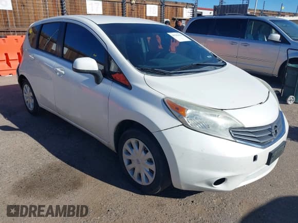 ✅ 2014 Nissan Note S • VIN: 3N1CE2CP6EL386178 • Lot: 43702413. Wystawiony na IAAI z przebiegiem 117 739 mil. Bezpłatny archiwum sprzedaży aukcyjnych z USA i szczegółowy raport historii pojazdu na DreamBid. Zdjęcie 1.