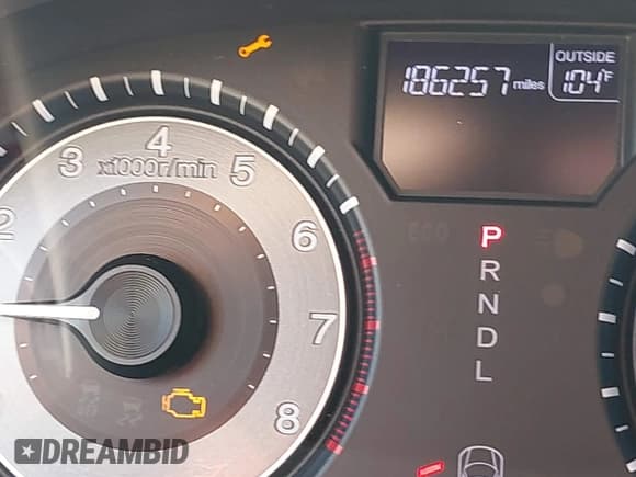 ✅ 2012 Honda Odyssey EX-L • VIN: 5FNRL5H61CB032353 • Lot: 42471691. Listed on IAAI with 186,257 mi. Free auction sales archive from the USA and detailed vehicle history report at DreamBid. Image 15.