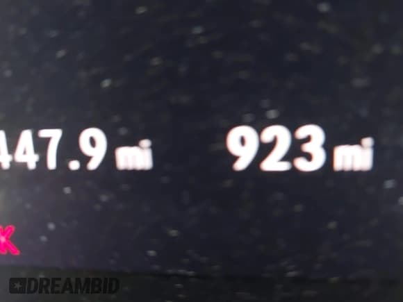 ✅ 2025 Mercedes-Benz GLC 300 • VIN: W1NKM4HB6SF345438 • Lot: 42950970. Wystawiony na IAAI z przebiegiem 923 mil. Bezpłatny archiwum sprzedaży aukcyjnych z USA i szczegółowy raport historii pojazdu na DreamBid. Zdjęcie 16.