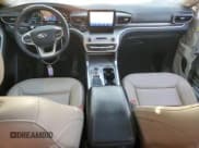 ✅ 2021 Ford Explorer XLT • VIN: 1FMSK8DH4MGA53536 • Lot: 51454085. Wystawiony na Copart z przebiegiem 64 733 mil. Bezpłatny archiwum sprzedaży aukcyjnych z USA i szczegółowy raport historii pojazdu na DreamBid. Zdjęcie 8.