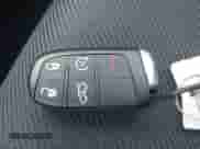 2024 Dodge Hornet R/T z VIN ZACPDFCW4R3A33071, wystawiony jako IAAI lot #42156271 z przebiegiem 25 099 mil mil oraz . Historia ofert i sprzedaży dostępna na DreamBid. Obrazek 11.