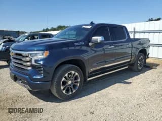 ✅ 2022 Chevrolet Silverado 1500 High Country • VIN: 2GCUDJED9N1513718 • Lot: 62491525. Wystawiony na Copart z przebiegiem 33 409 mil. Bezpłatny archiwum sprzedaży aukcyjnych z USA i szczegółowy raport historii pojazdu na DreamBid. Zdjęcie 1.