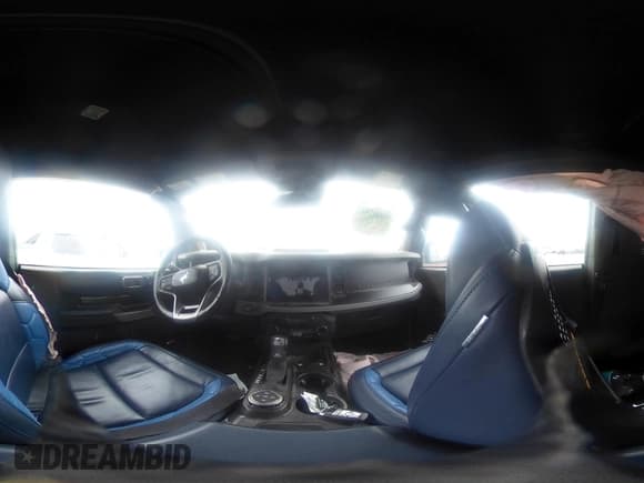 ✅ 2023 Ford Bronco • VIN: 1FMDE5CP9PLB65719 • Лот: 41197895. Опубликован ранее на IAAI с пробегом Не указан. Бесплатный доступ к архиву аукционных продаж из США и подробный отчёт об истории автомобиля на DreamBid. Изображение 18.