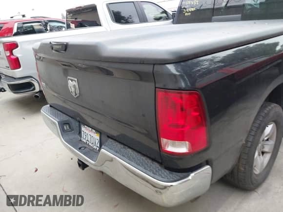 2019 Ram 1500 Big Horn z VIN 1C6RR6TT8KS730615, wystawiony jako IAAI lot #42407873 z przebiegiem 90 891 mil mil oraz . Historia ofert i sprzedaży dostępna na DreamBid. Obrazek 16.