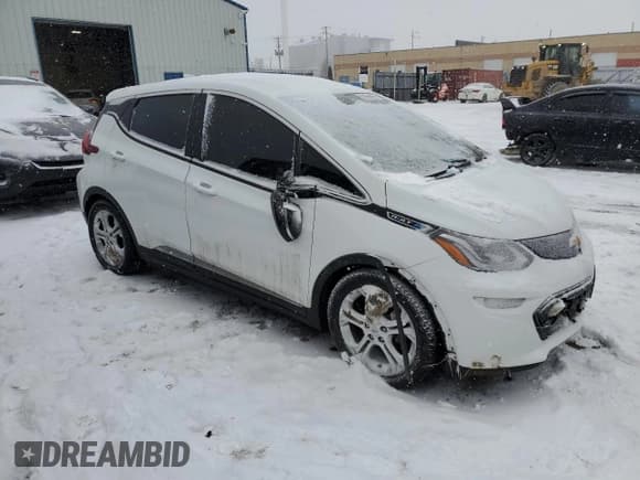 ✅ 2018 Chevrolet Bolt EV LT • VIN: 1G1FW6S02J4130163 • Lot: 87686665. Wystawiony na Copart z przebiegiem 234 469 mil. Bezpłatny archiwum sprzedaży aukcyjnych z USA i szczegółowy raport historii pojazdu na DreamBid. Zdjęcie 4.
