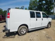 ✅ 2022 Chevrolet Express Cargo • VIN: 1GCWGAFP1N1141435 • Lot: 67495135. Wystawiony na Copart z przebiegiem 40 475 mil. Bezpłatny archiwum sprzedaży aukcyjnych z USA i szczegółowy raport historii pojazdu na DreamBid. Zdjęcie 3.