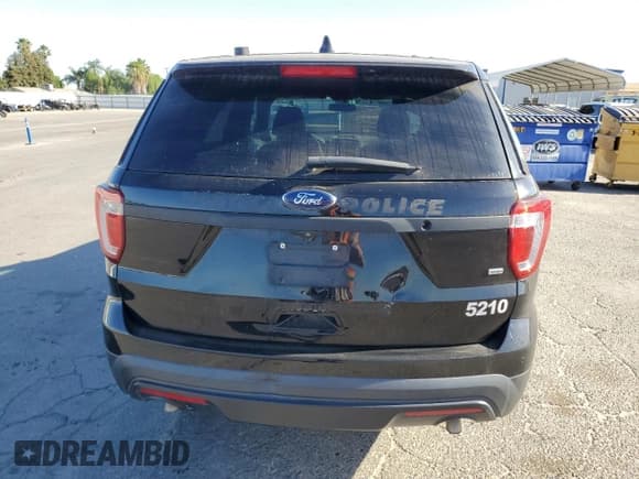 ✅ 2017 Ford Police Interceptor Utility • VIN: 1FM5K8AR3HGE15162 • Lot: 61036185. Wystawiony na Copart z przebiegiem 121 705 mil. Bezpłatny archiwum sprzedaży aukcyjnych z USA i szczegółowy raport historii pojazdu na DreamBid. Zdjęcie 6.