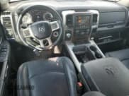 ✅ 2016 Ram 1500 Laramie • VIN: 1C6RR7NM0GS354298 • Лот: 70212125. Опубликован ранее на Copart с пробегом 86 691 миль. Бесплатный доступ к архиву аукционных продаж из США и подробный отчёт об истории автомобиля на DreamBid. Изображение 8.