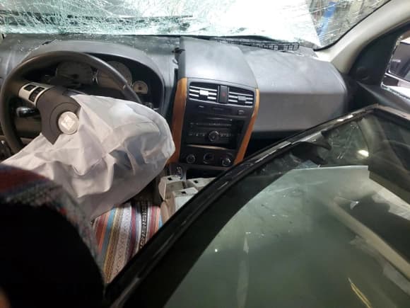 ✅ 2007 Saturn VUE V6 • VIN: 5GZCZ63487S878065 • Lot: 43709615. Wystawiony na Copart z przebiegiem Nie podano. Bezpłatny archiwum sprzedaży aukcyjnych z USA i szczegółowy raport historii pojazdu na DreamBid. Zdjęcie 8.