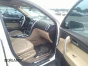 ✅ 2011 GMC Acadia SLT2 • VIN: 1GKKRSED8BJ204729 • Lot: 34301334. Wystawiony na IAAI z przebiegiem 148 288 mil. Bezpłatny archiwum sprzedaży aukcyjnych z USA i szczegółowy raport historii pojazdu na DreamBid. Zdjęcie 5.