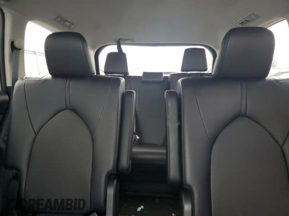 ✅ 2025 Toyota Highlander XLE • VIN: 5TDAAAA51SS020324 • Лот: 90914875. Опубликован ранее на Copart с пробегом 31 880 миль. Бесплатный доступ к архиву аукционных продаж из США и подробный отчёт об истории автомобиля на DreamBid. Изображение 10.