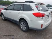 ✅ 2010 Subaru Outback • VIN: 4S4BRBAC6A1319588 • Lot: 42866333. Wystawiony na IAAI z przebiegiem 206 788 mil. Bezpłatny archiwum sprzedaży aukcyjnych z USA i szczegółowy raport historii pojazdu na DreamBid. Zdjęcie 3.