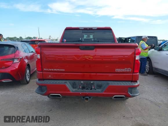 2019 Chevrolet Silverado 1500 High Country with VIN 3GCUYHED4KG141754, listed as a IAAI auction lot 42292251 with 114,161 mi miles and . Bid and sale history available at DreamBid. Image 16.