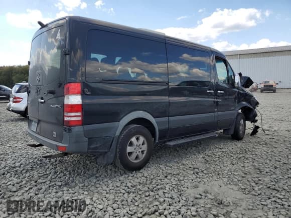 ✅ 2015 Mercedes-Benz Sprinter Passenger • VIN: WDZPE7DC8F5976066 • Лот: 74180994. Опубликован ранее на Copart с пробегом Не указан. Бесплатный доступ к архиву аукционных продаж из США и подробный отчёт об истории автомобиля на DreamBid. Изображение 3.