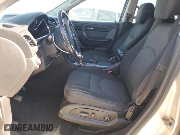 ✅ 2016 Chevrolet Traverse LT • VIN: 1GNKVHKD2GJ144329 • Lot: 89906585. Wystawiony na Copart z przebiegiem 119 394 mil. Bezpłatny archiwum sprzedaży aukcyjnych z USA i szczegółowy raport historii pojazdu na DreamBid. Zdjęcie 7.