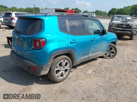 ✅ 2020 Jeep Renegade Limited • VIN: ZACNJAD18LPL69647 • Lot: 42435120. Listed on IAAI with 62,767 mi. Free auction sales archive from the USA and detailed vehicle history report at DreamBid. Image 4.