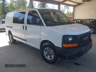 ✅ 2006 GMC Savana Cargo • VIN: 1GTFG15X561120090 • Lot: 42676935. Wystawiony na IAAI z przebiegiem 354 223 mil. Bezpłatny archiwum sprzedaży aukcyjnych z USA i szczegółowy raport historii pojazdu na DreamBid. Zdjęcie 1.