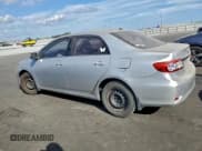 ✅ 2011 Toyota Corolla S • VIN: 2T1BU4EE6BC610910 • Лот: 94045985. Опубликован ранее на Copart с пробегом 144 595 миль. Бесплатный доступ к архиву аукционных продаж из США и подробный отчёт об истории автомобиля на DreamBid. Изображение 2.