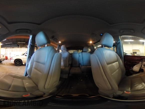 ✅ 2016 Toyota Sienna XLE • VIN: 5TDYK3DCXGS697980 • Lot: 41500895. Listed on IAAI with 94,750 mi. Free auction sales archive from the USA and detailed vehicle history report at DreamBid. Image 24.