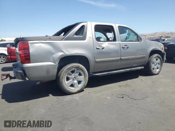 ✅ 2007 Chevrolet Avalanche LTZ • VIN: 3GNEC12087G182687 • Лот: 61497265. Опубликован ранее на Copart с пробегом 238 713 миль. Бесплатный доступ к архиву аукционных продаж из США и подробный отчёт об истории автомобиля на DreamBid. Изображение 3.